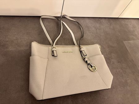Michael Kors Jet Set Tote Bag – Beige/Creme