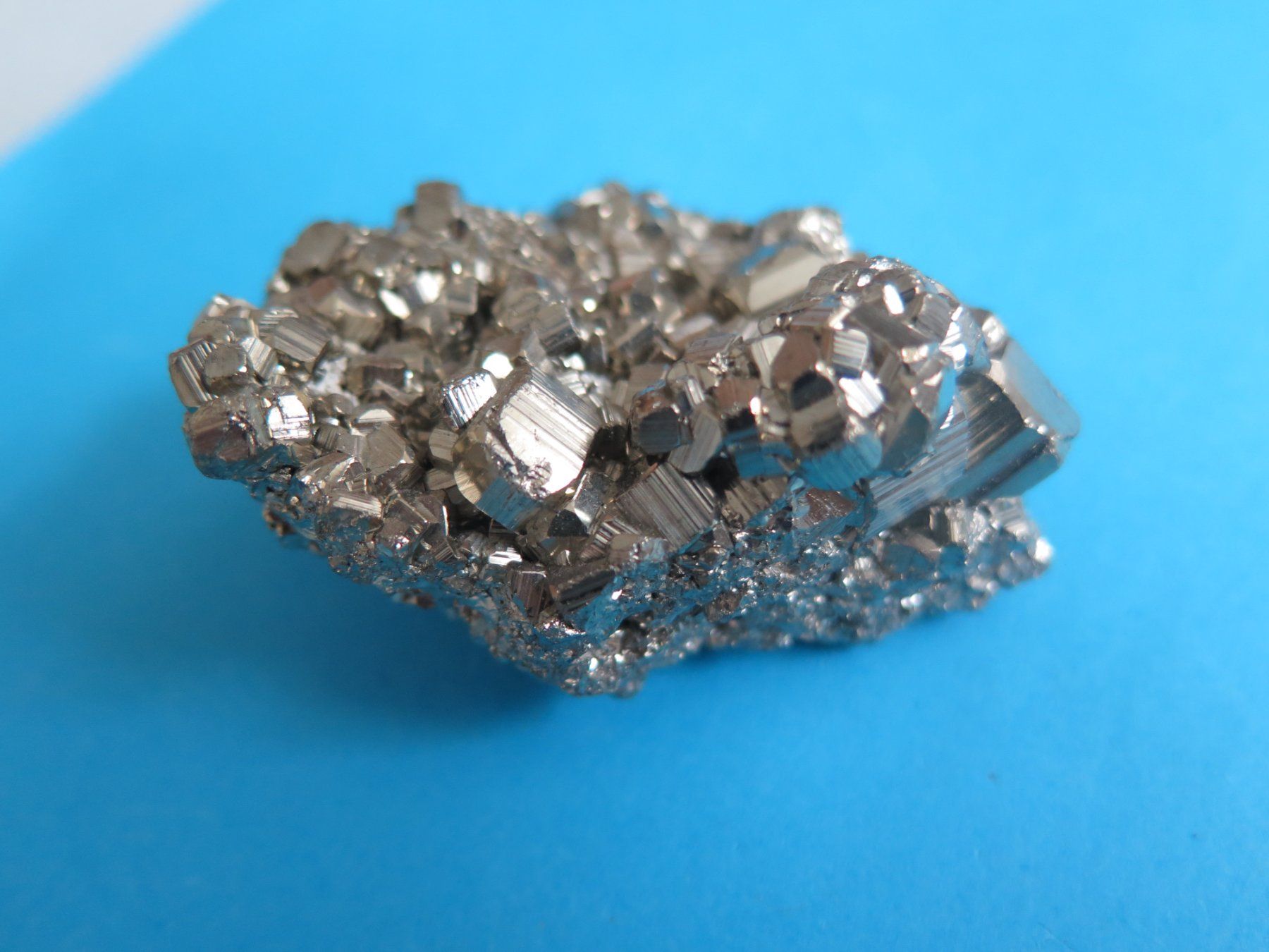 Minerali & Pietre curative: Pyrit Stufe von Peru, Hochglänzend – Usato da Schaffhausen venduto da Yamakana51L8736OQ8 2