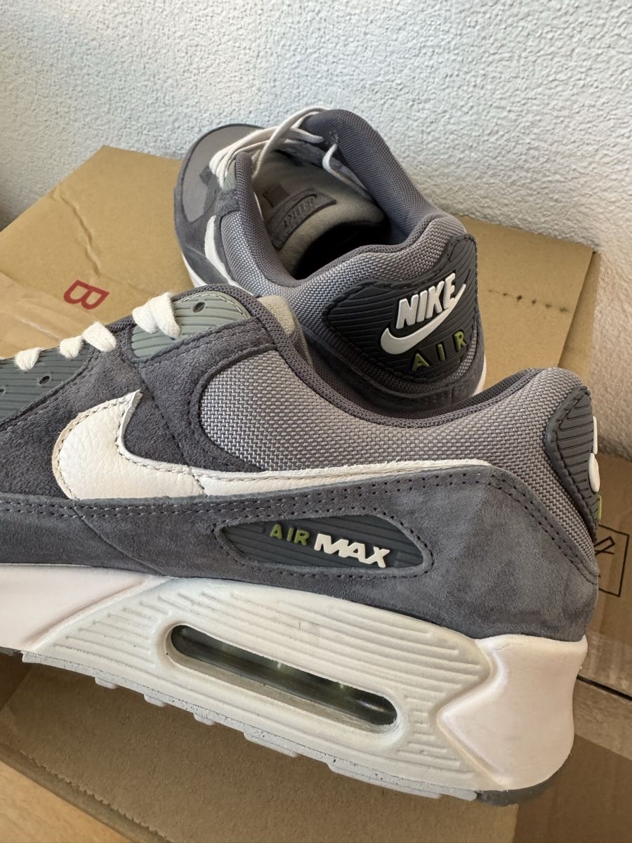Nike Scarpe da uomo: Nike Air Max 90 Gr.47 – Nuovo (secondo la descrizione) da Thun venduto da sNo0p 1