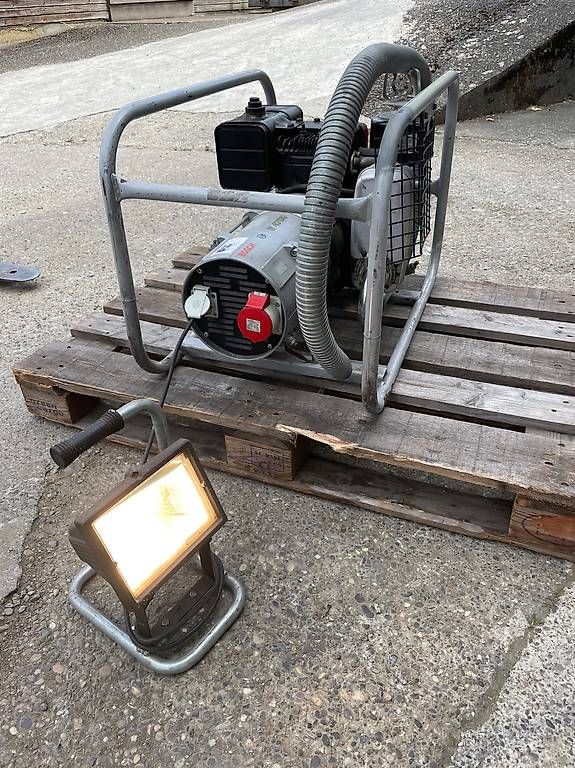 Bosch Generatori di corrente: Stromerzeuger Bosch G 4700 mit 4.4 kVA – Usato da Buckten venduto da Spiesstcs