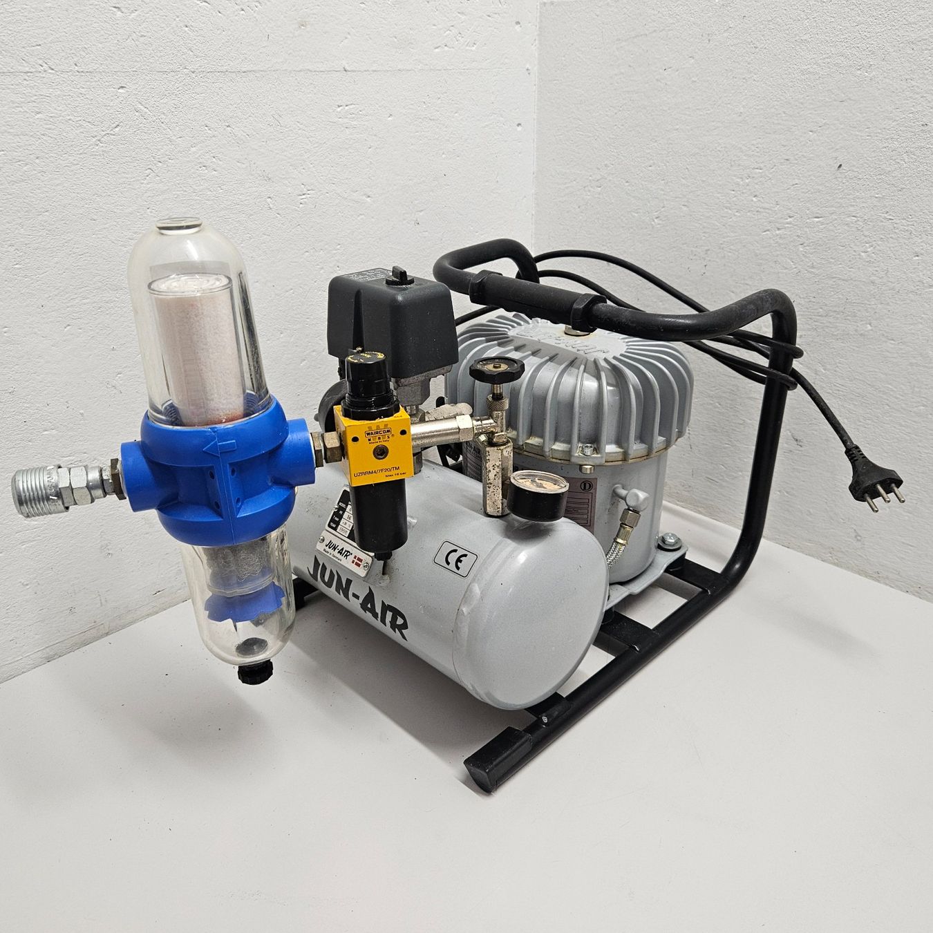 Jun-Air Compressori: Jun-Air Model 6 Kompressor – Usato da Niederdorf venduto da LeptonAG 1