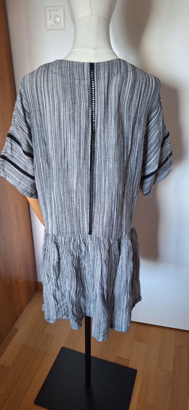 Esprit Vestiti: Esprit, robe courte – Nuovo e nell'imballaggio originale da Lussery-Villars venduto da pousinete02 1