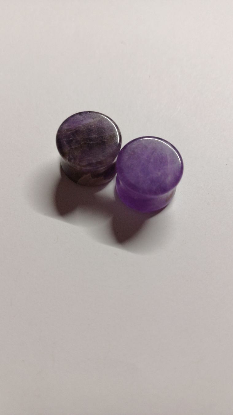 Orecchini pendenti & Orecchini a lobo: Ohr Plug Set diverse Materialien und Motive 14mm – Usato da Kriens venduto da Nikamii 1