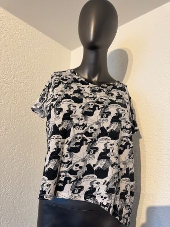 Trendiges T-Shirt mit Muster Schwarz Weiss Grösse M