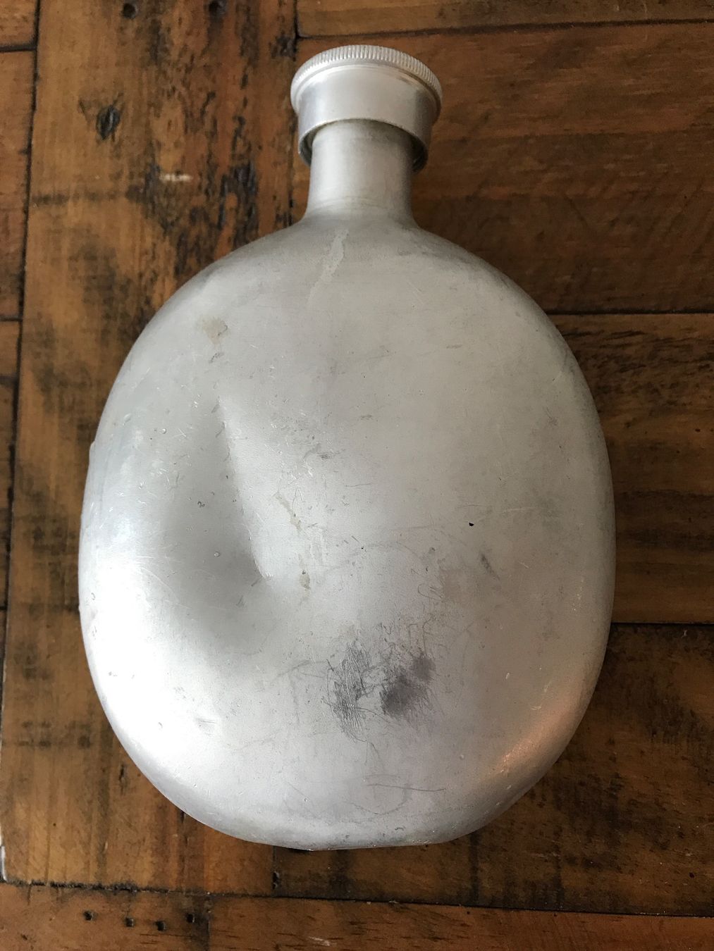 Attrezzatura & Pezzi di ricambio: Alte Flasche Feldflasche Aluminium – Usato da Rapperswil SG venduto da cosiba01 1