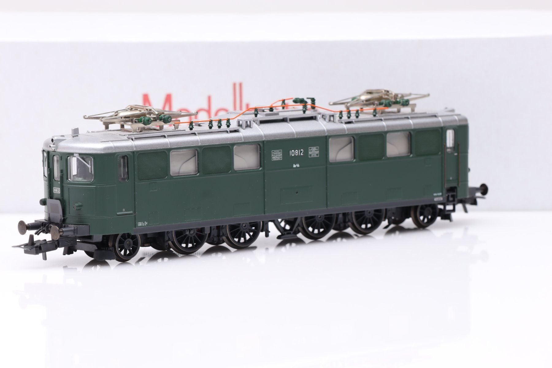 Roco Modellini di ferrovie: Roco SBB Ae 4/6 10812 DC, H0 – Usato da Ried (Muotathal) venduto da Modellbahn.swiss