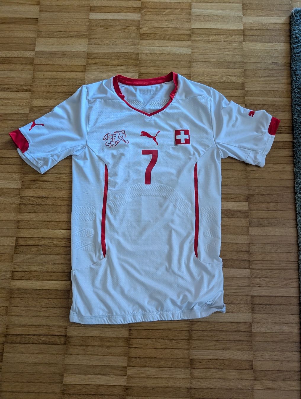 Puma Leibchen & Hosen: Schweiz Trikot  – Gebraucht aus Reinach BL von aleguerr01