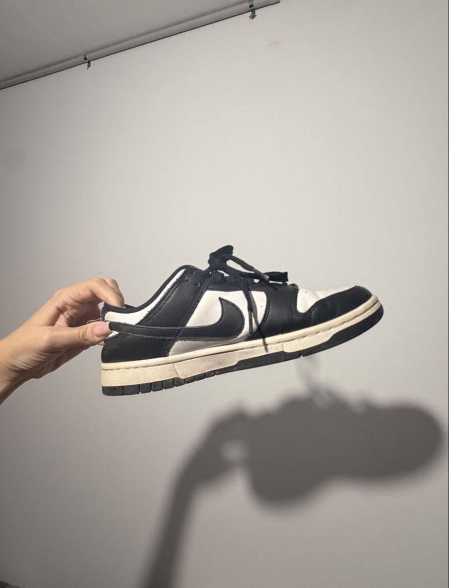Nike Scarpe da donna: Chaussures Nike Dunk noir blanc – Usato da Corcelles-Payerne venduto da ale_2qmn