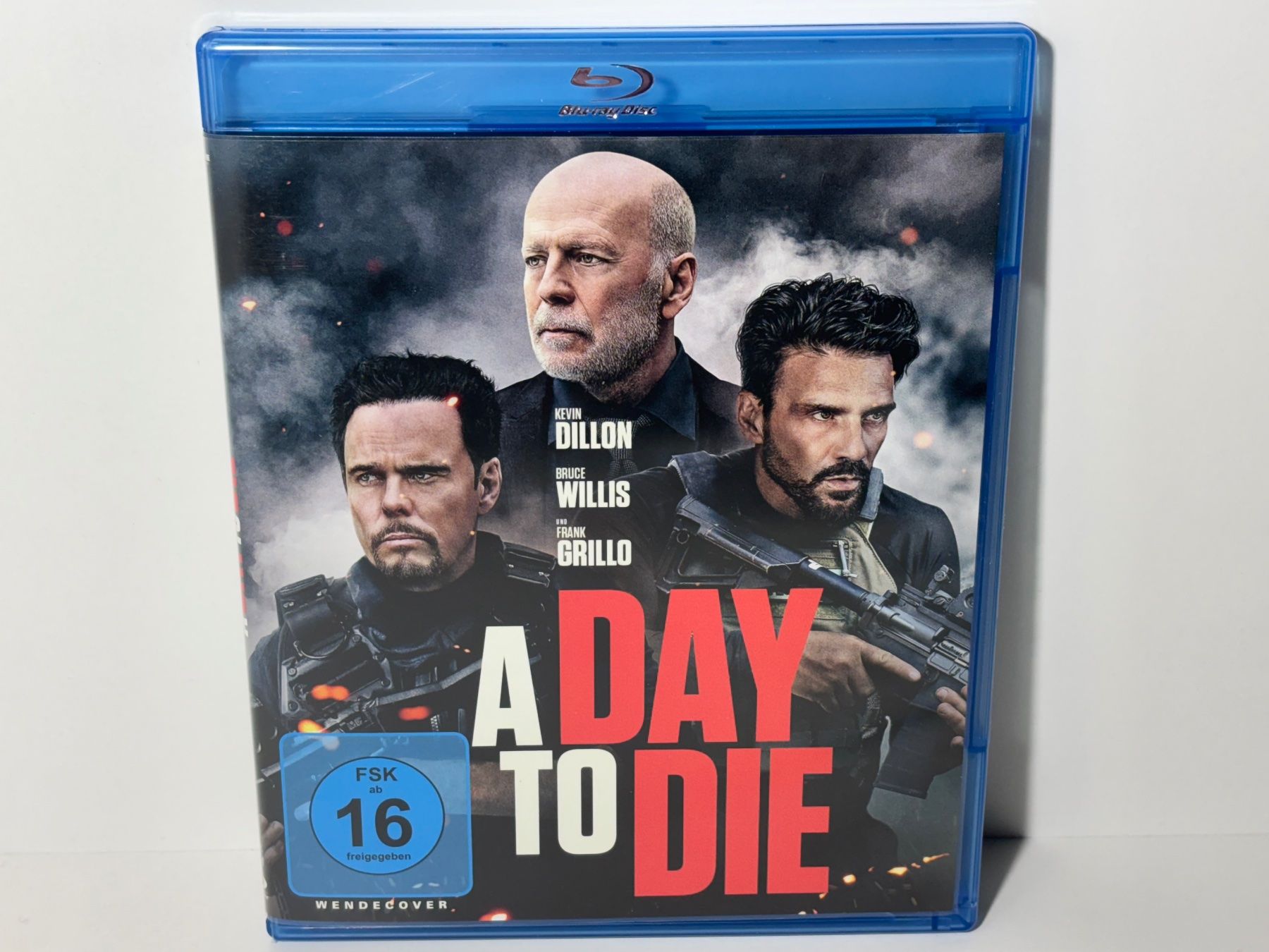 Tutti i DVDs: A Day to Die Blu Ray – Usato da Wilderswil venduto da Sstriker