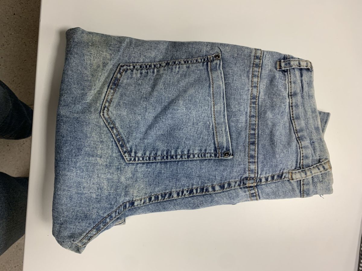Jeans: Jeans Pull & Bear slim – Usato da Montreux venduto da iza_peche8 1