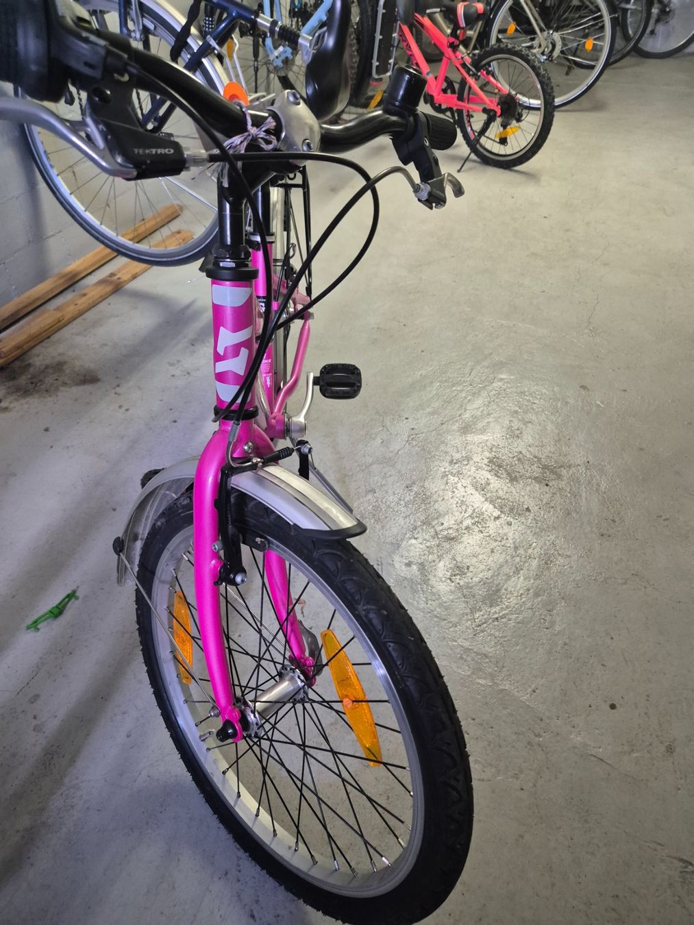 Stoke Vélos: Kinderfahrrad 20 Zoll – D'occasion à Kloten par mavis02 2