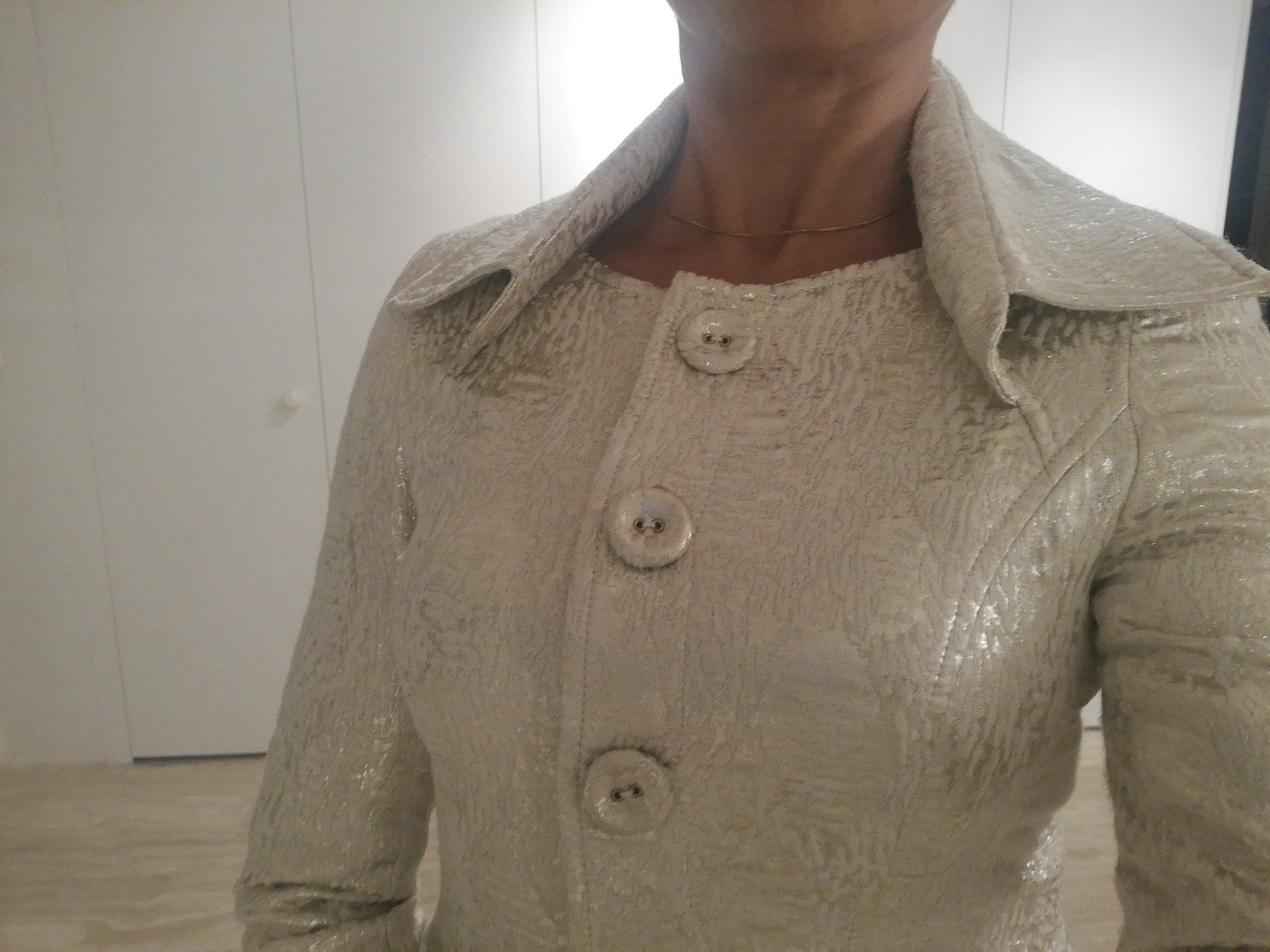 Costumi: Exklusives ESCADA Kleid/Kostüm – Usato da Winkel venduto da MMM666