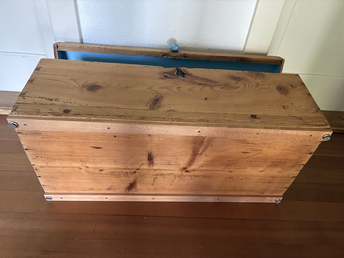 Cassapanche: Holztruhe / Spielzeugkiste – Usato da Biberist venduto da wacholder 9