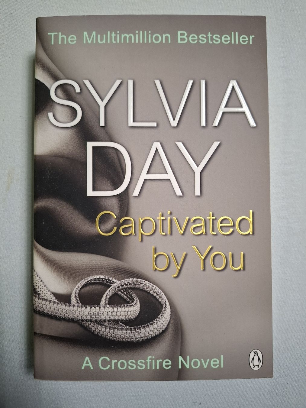 Bücher: Crossfire Series: Captivated by You. Sylvia Day. Englisch – Gebraucht aus Urtenen-Schönbühl von nerdgirl
