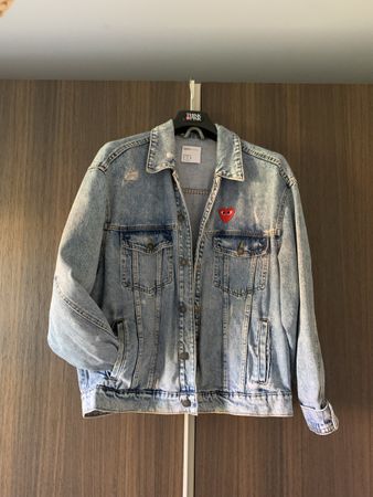 Giacca denim Bershka oversize person. Comme des Garço
