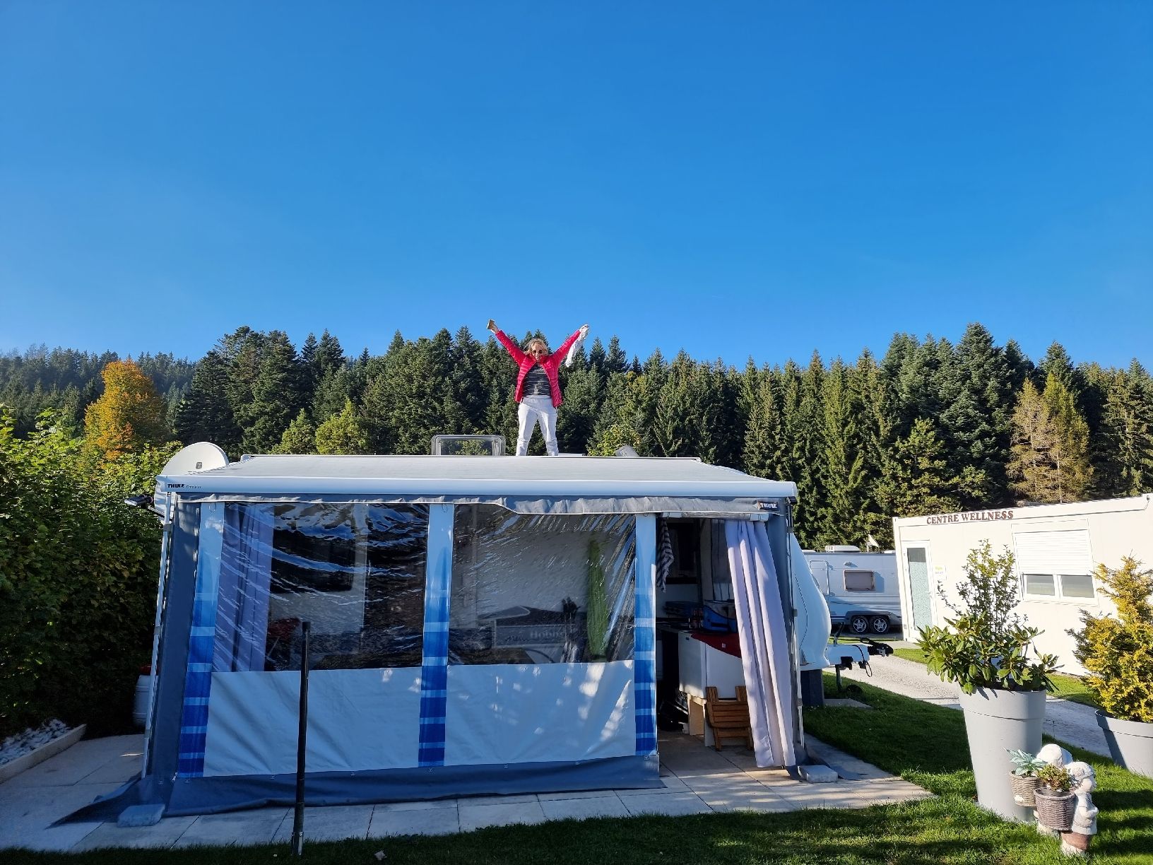 Thule Auvents & marquises: auvent pour store thule – D'occasion à Chavornay par Cat_tree_by_David_R