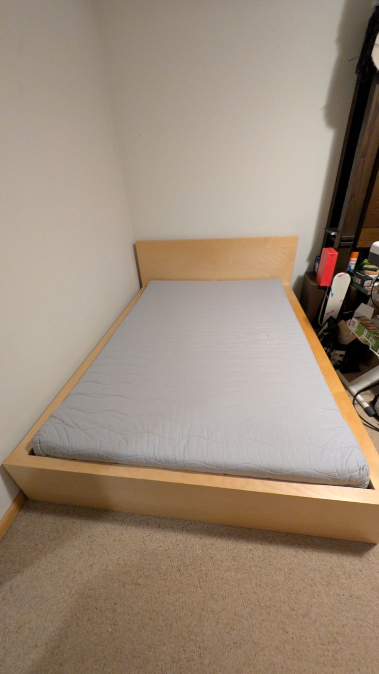 Letti: Bett inkl. Lattenrost & Matratze – Usato da Münchenstein venduto da nz_sticks87