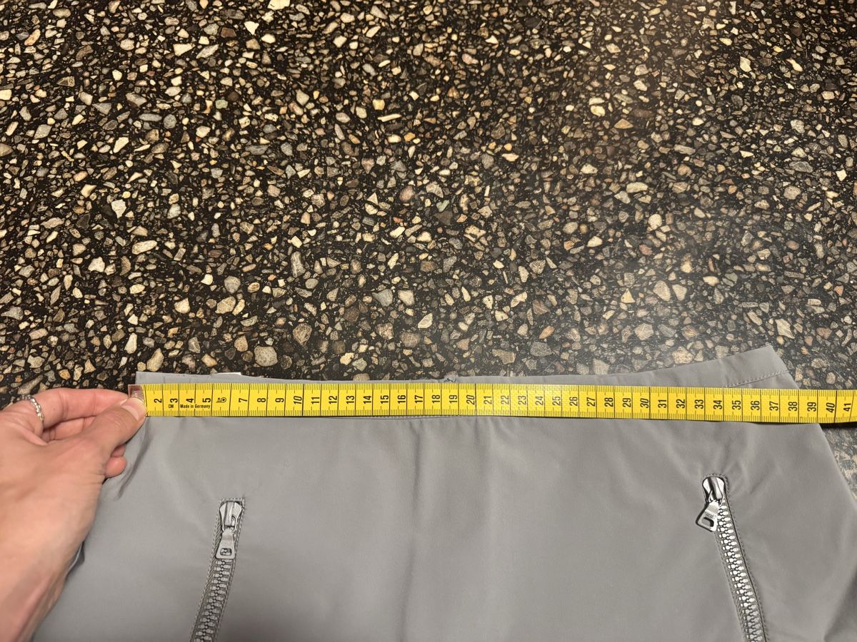 Prada Gonne: Prada grey midi skirt size IT42 / eu 38 – Usato da Zürich venduto da gva_r9gs 2