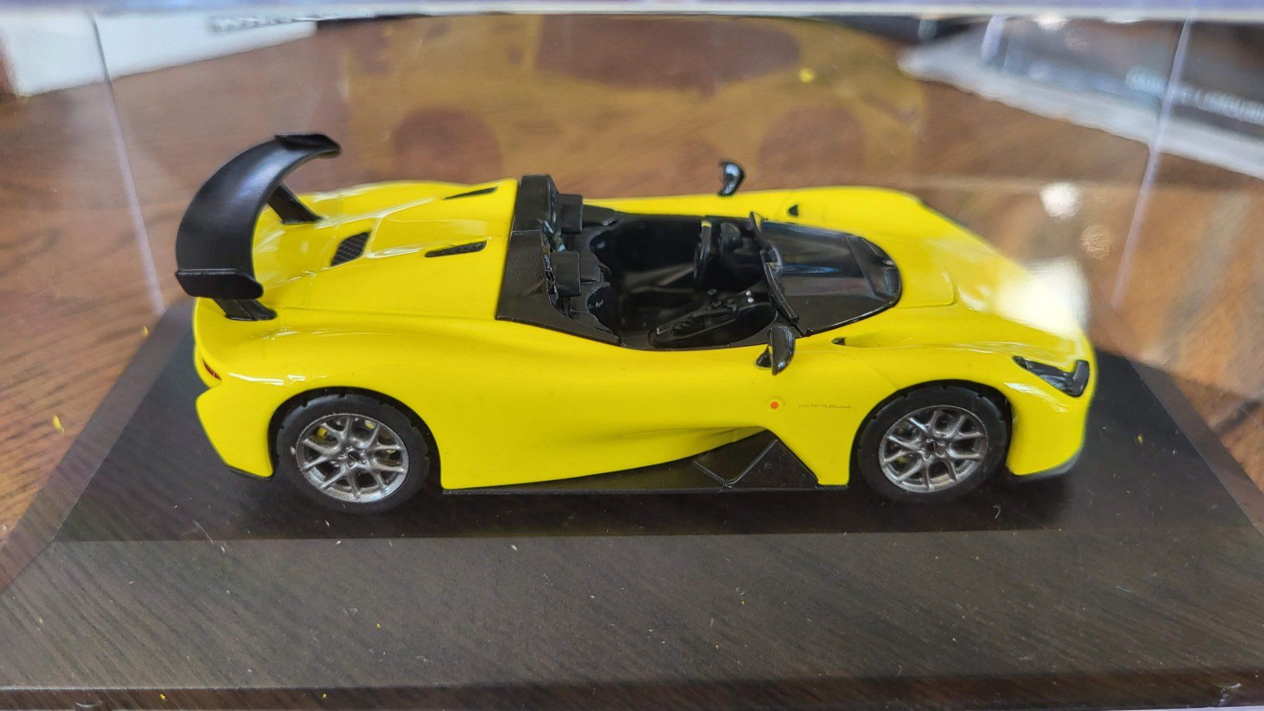 Modellini d'auto: Dallara Stradale 1:43 – Usato da Rothrist venduto da Juana5 3
