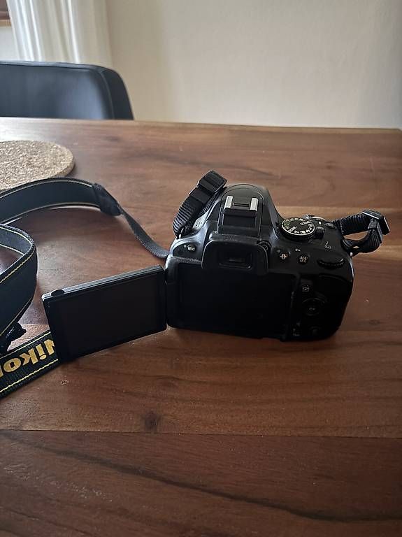 Fotocamera: Nikon D5100 inkl 2 Objektiven – Usato da Solothurn venduto da wys_6smq 2