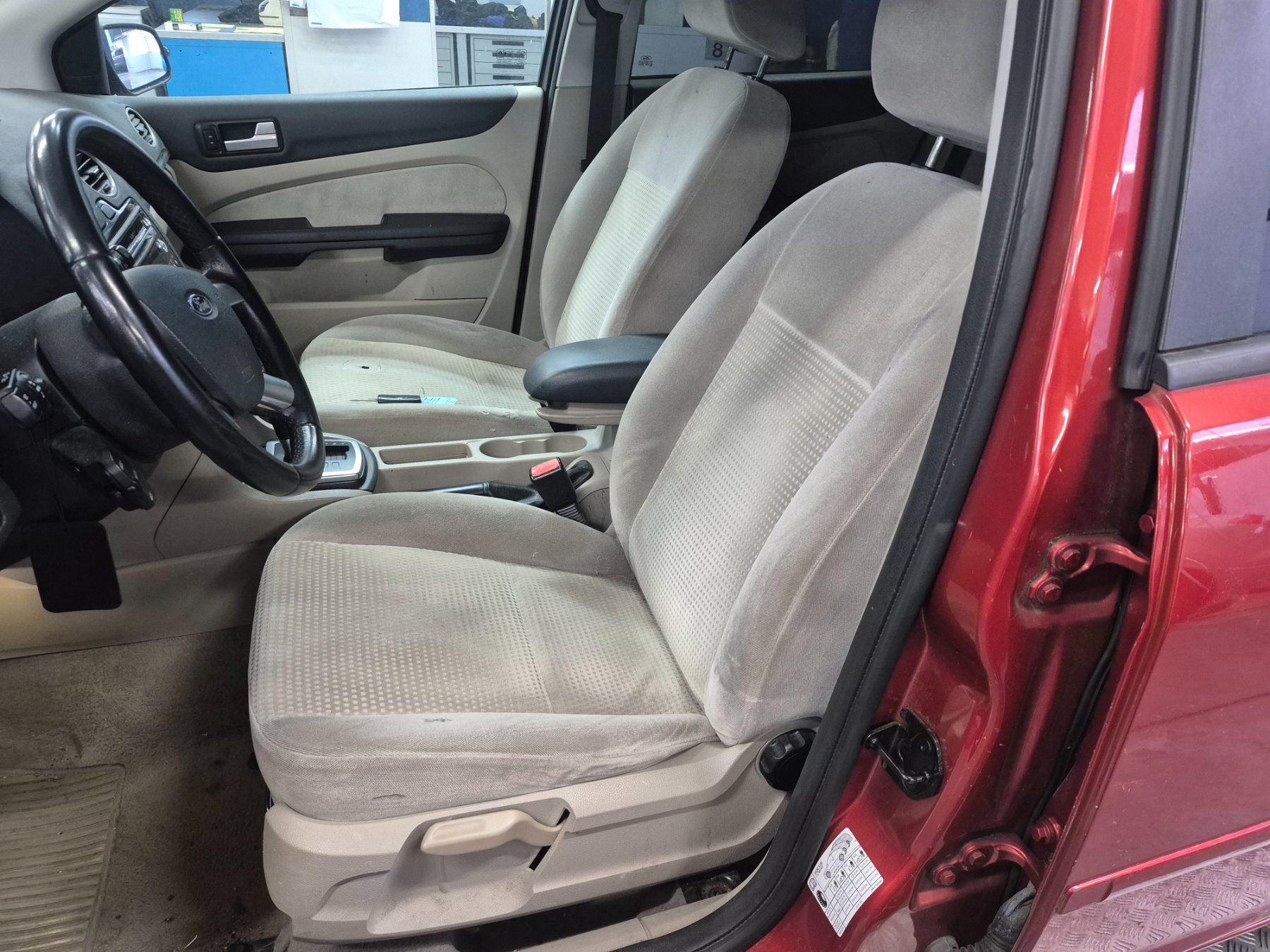 Ford Automobili: Ford Focus 2.0i 16v – Usato da St. Margrethen venduto da Autozentrum1 5
