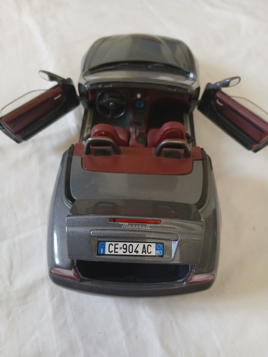 Bburago Modellini d'auto: Modelauto Bburago Maserati Spyder – Usato da Wegenstetten venduto da Aanfr 2