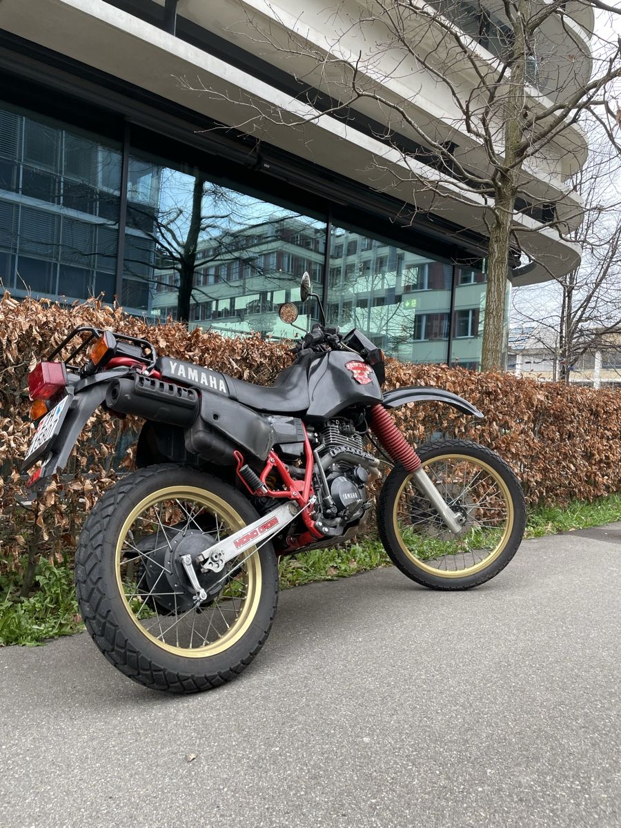 Yamaha Enduro: Yamaha XT 600 47n schwarz – Usato da Zürich venduto da cmoltisanti 1