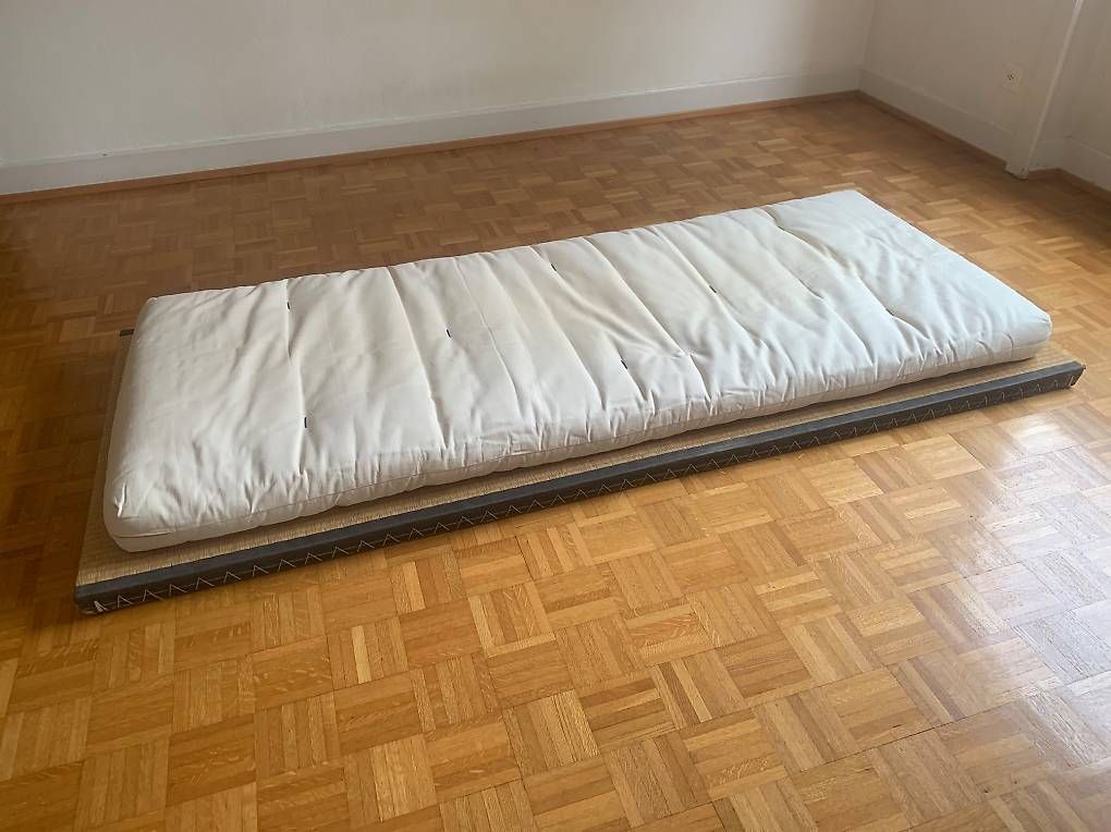 Matratzen: Futon en coton 200 x 80 – Gebraucht aus Lausanne von jso_lm6q