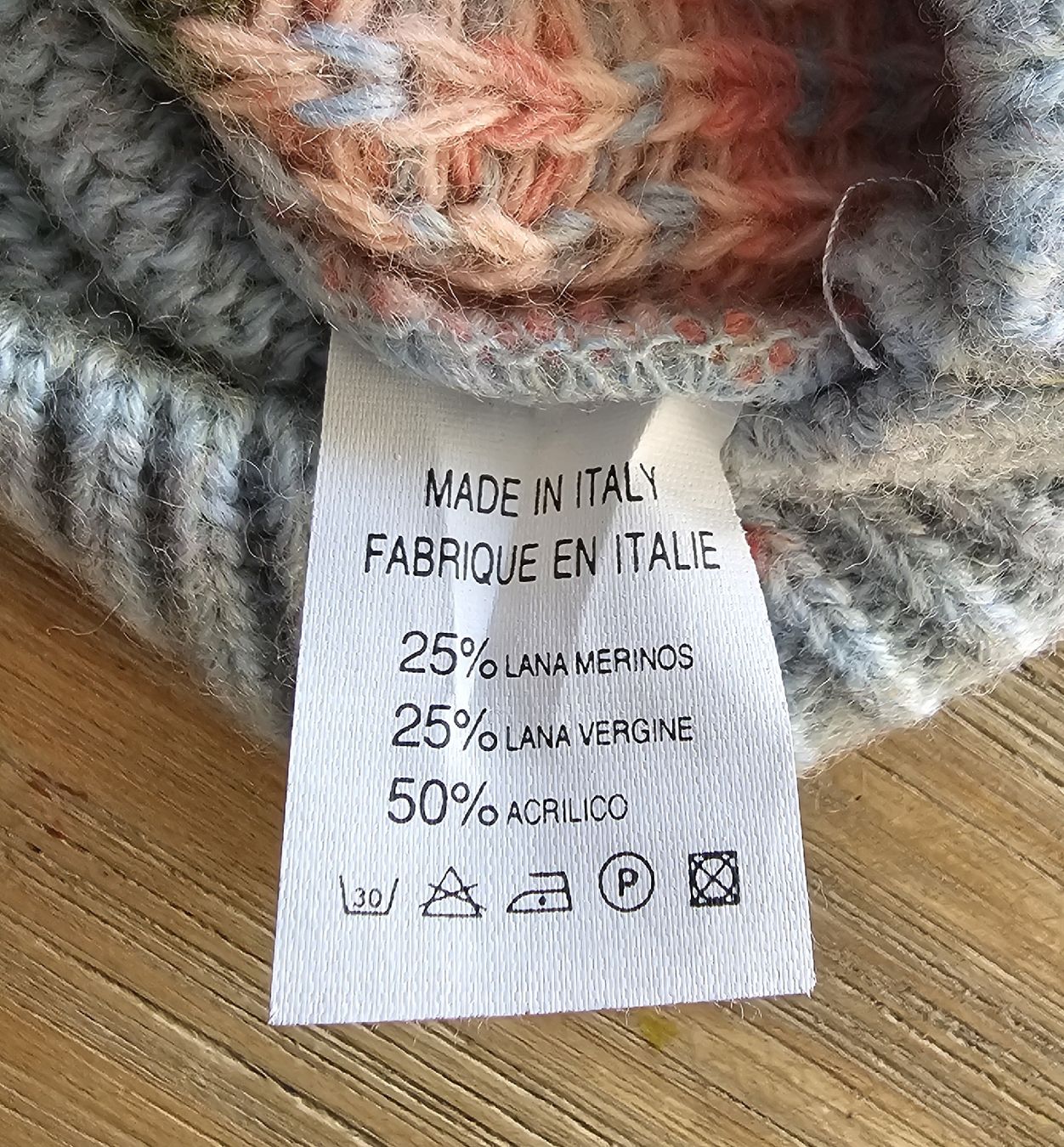 Maglioni & Felpe: Strickpullover Blumen hellblau Gr. 98 von Brughiera – Usato da Basel venduto da Sinibini86 2