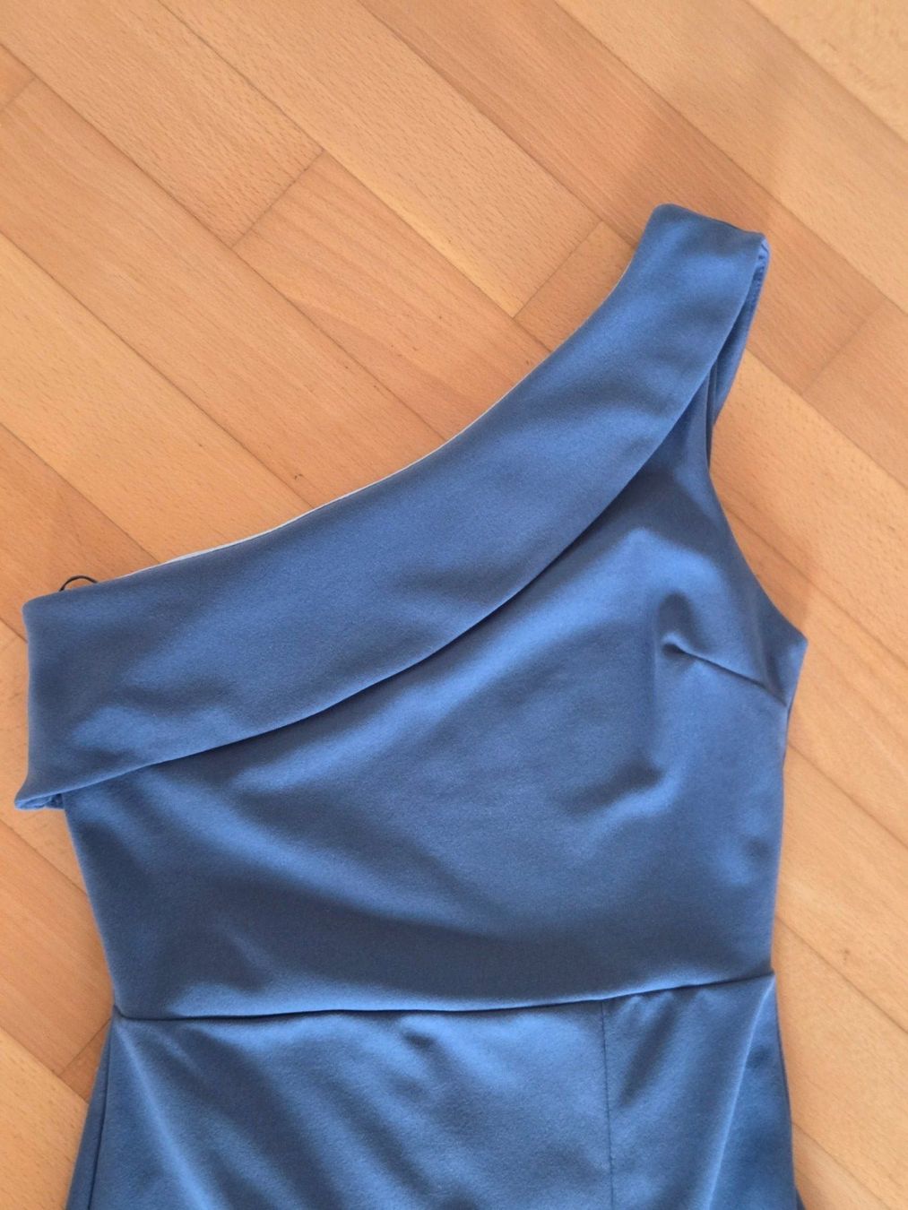 Wal G. Vestiti: Kleid Blau Wal G. – Usato da Wängi venduto da Bibo4. 2