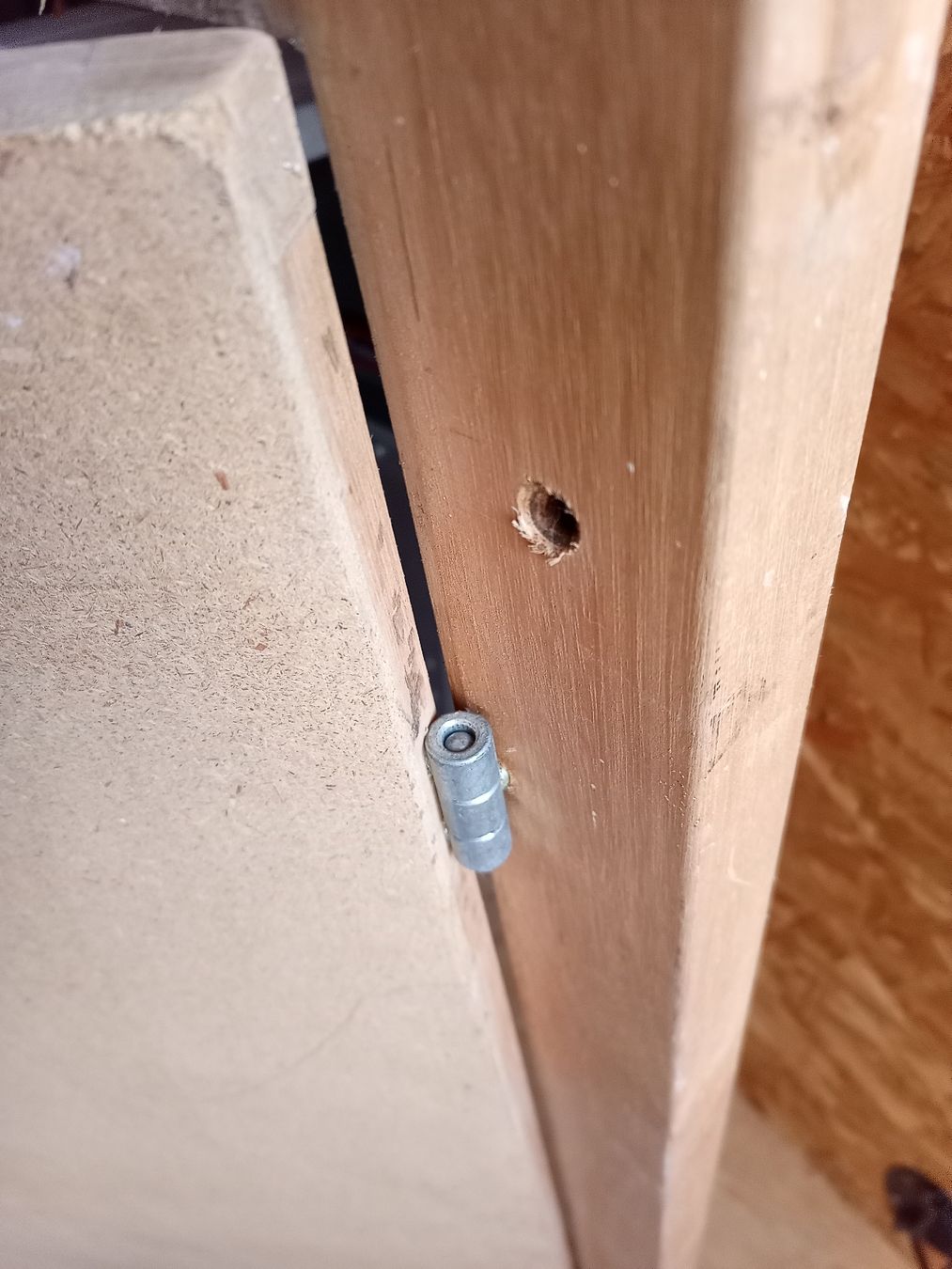 Porte: Holz Tür – Usato da hausen am albis venduto da Migrep 9
