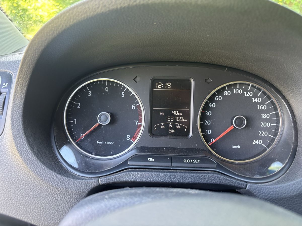 VW Automobili: VW Polo 1.4 Wenig Km – Usato da Kleindietwil venduto da her_d77z 9