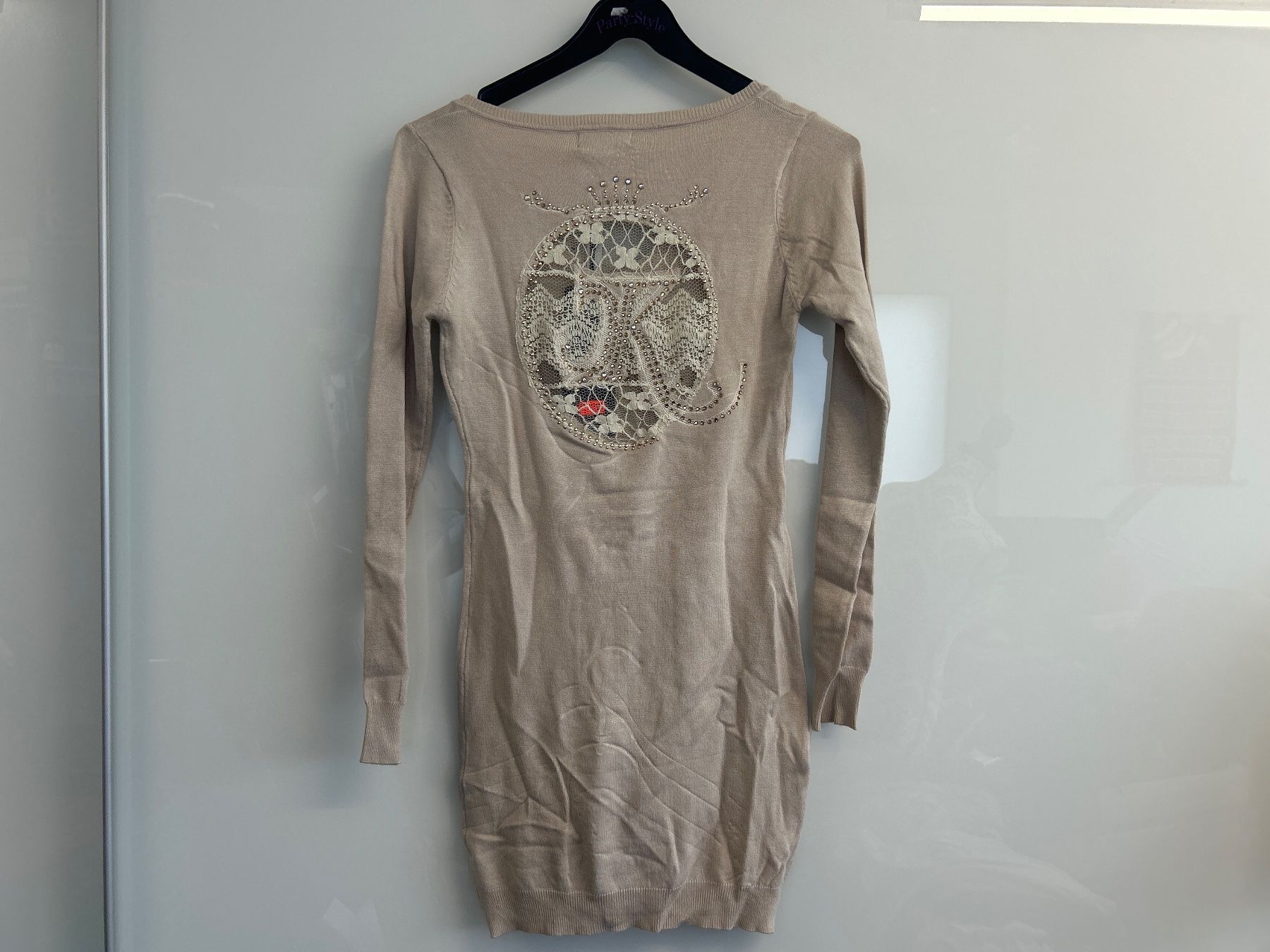 Maglioni & Felpe: Pullover Lang Figurbetont Strass Spitze 1 Size Neu – Nuovo e nell'imballaggio originale da Regensdorf venduto da Spyke55 2
