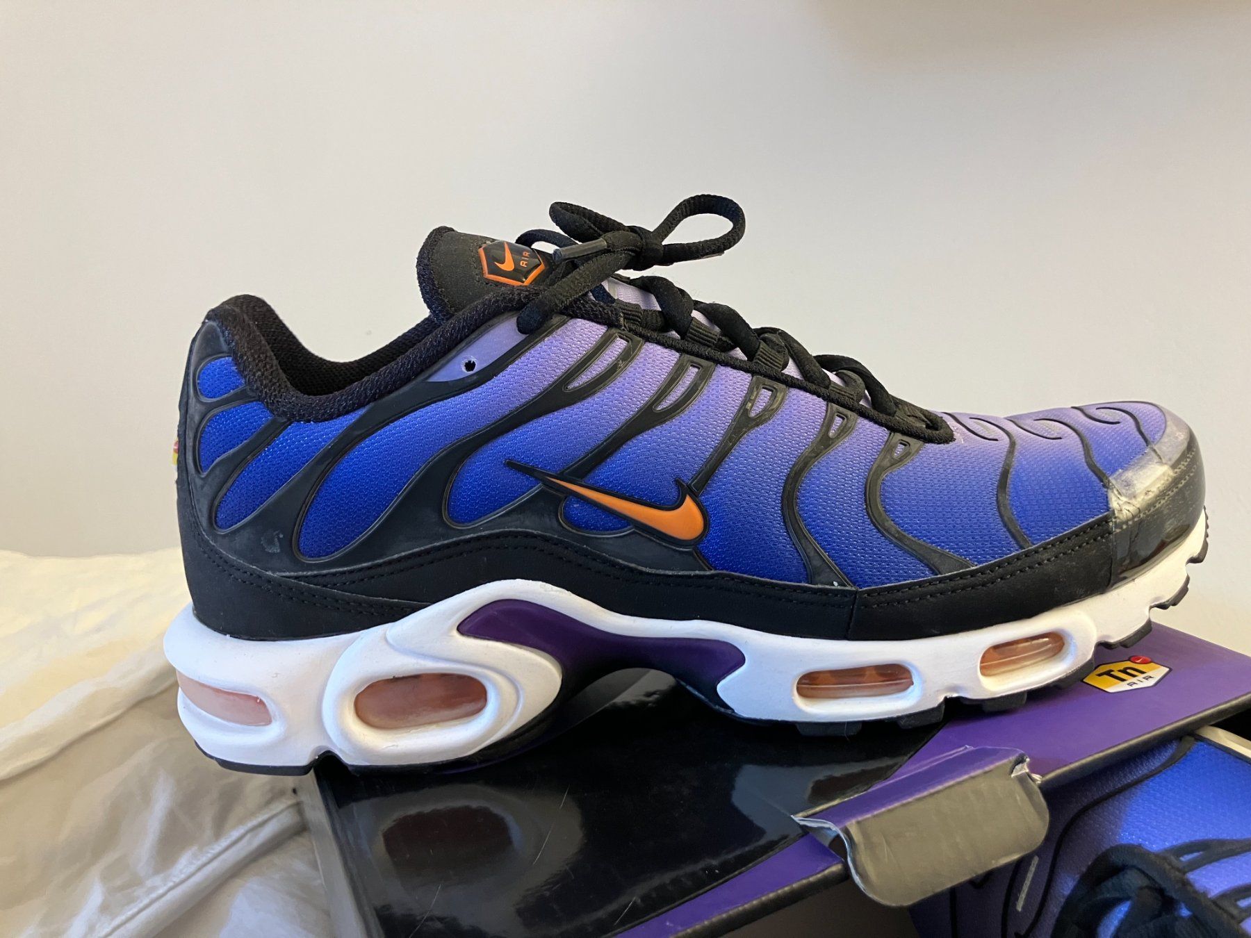 Nike Scarpe da uomo: Nike Air Max Plus OG Voltage Purple TN – Nuovo e nell'imballaggio originale da Bern venduto da Vidar1