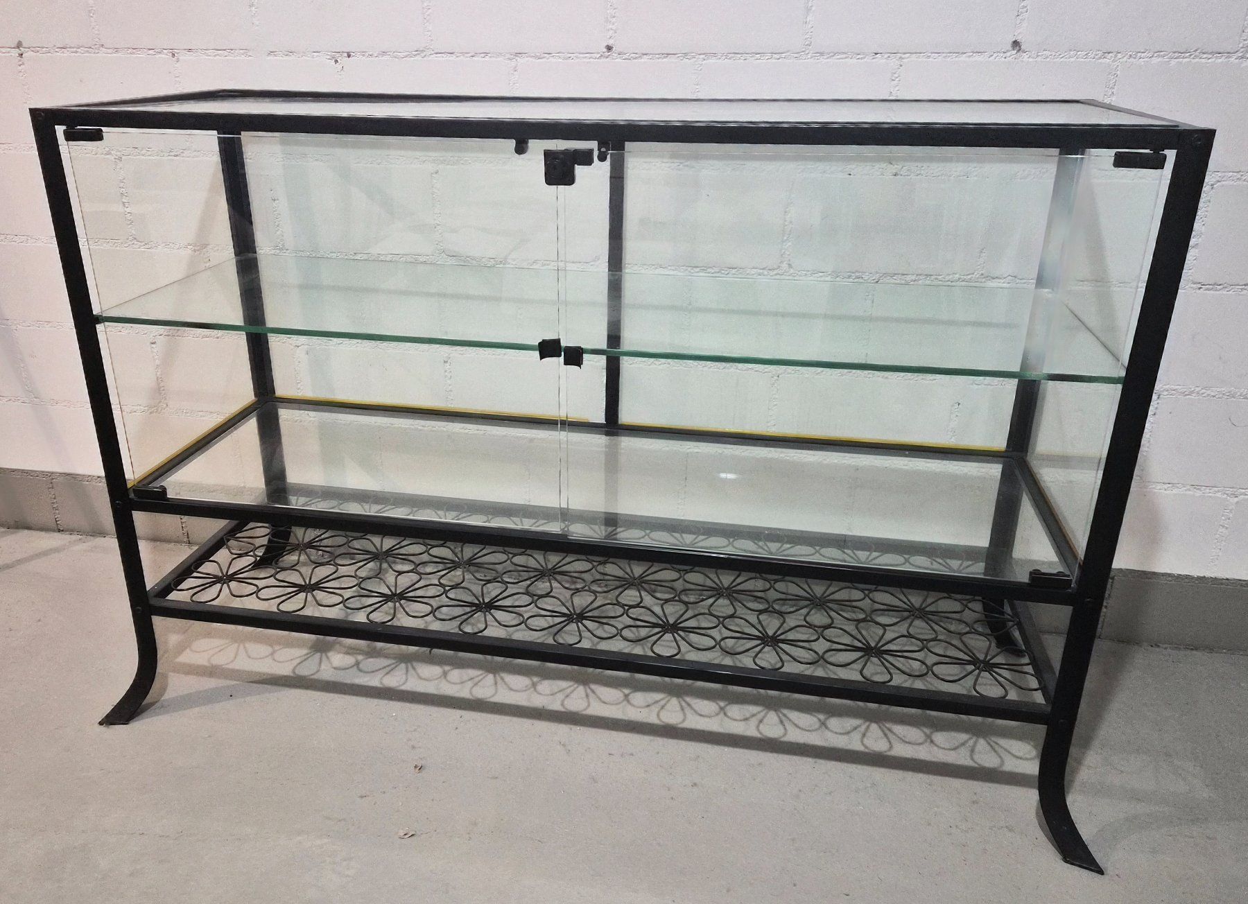 Ikea Vetrine: Vitrine Schwarz – Usato da Wil SG venduto da san_tpd2 1