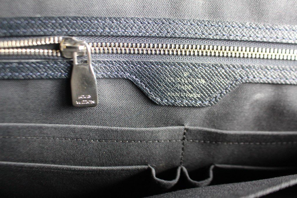 Louis Vuitton Taschen: LOUIS VUITTON Sac Vasili homme – Gebraucht aus Vandoeuvres von Dom-Tom 7