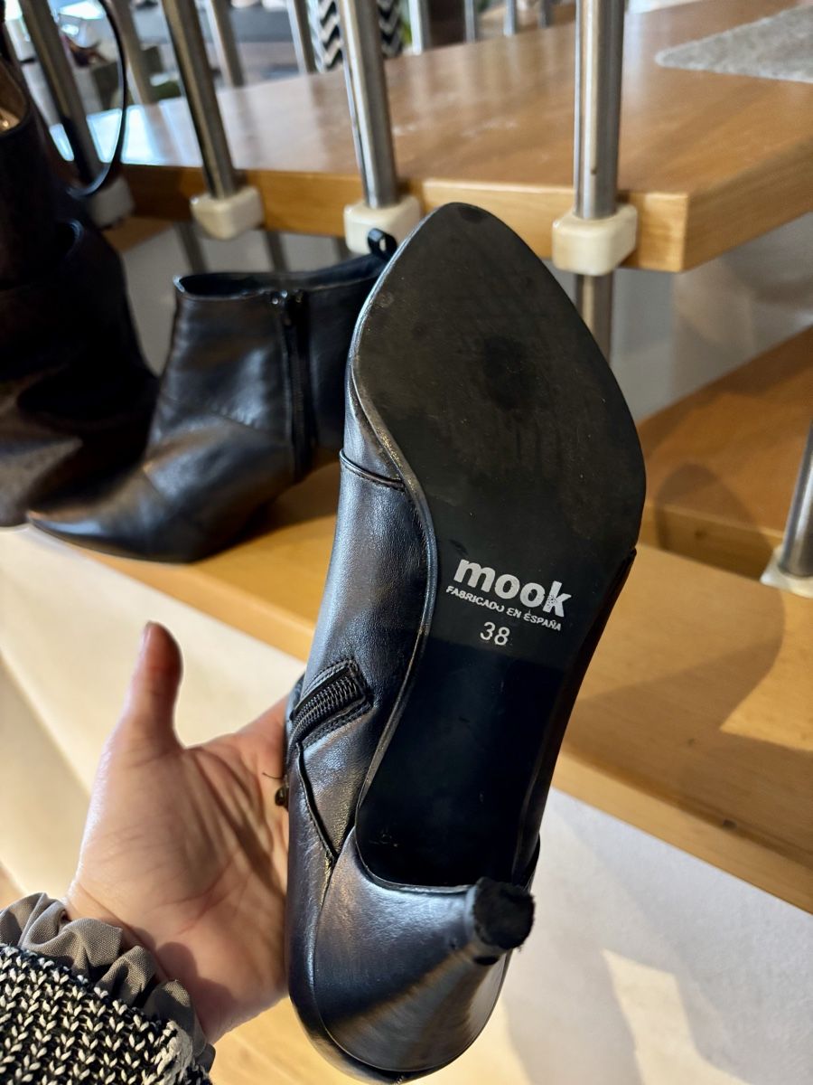 Scarpe da donna: Bottines Mook cuir noir – Usato da Perroy venduto da barballalla 3