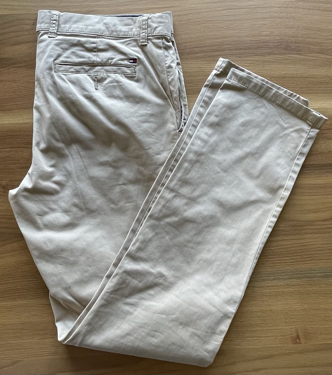 Tommy Hilfiger Pantalons: Herrenhose Tommy Hilfiger beige – Neuf (Voir description) à Steffisburg par santra