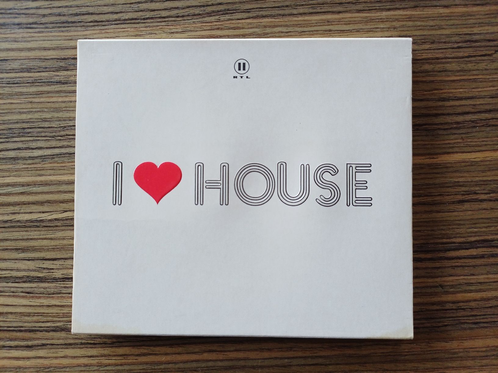 CD: I Love House - Compilation CDx2 – Usato da Begnins venduto da Drastic-Sound