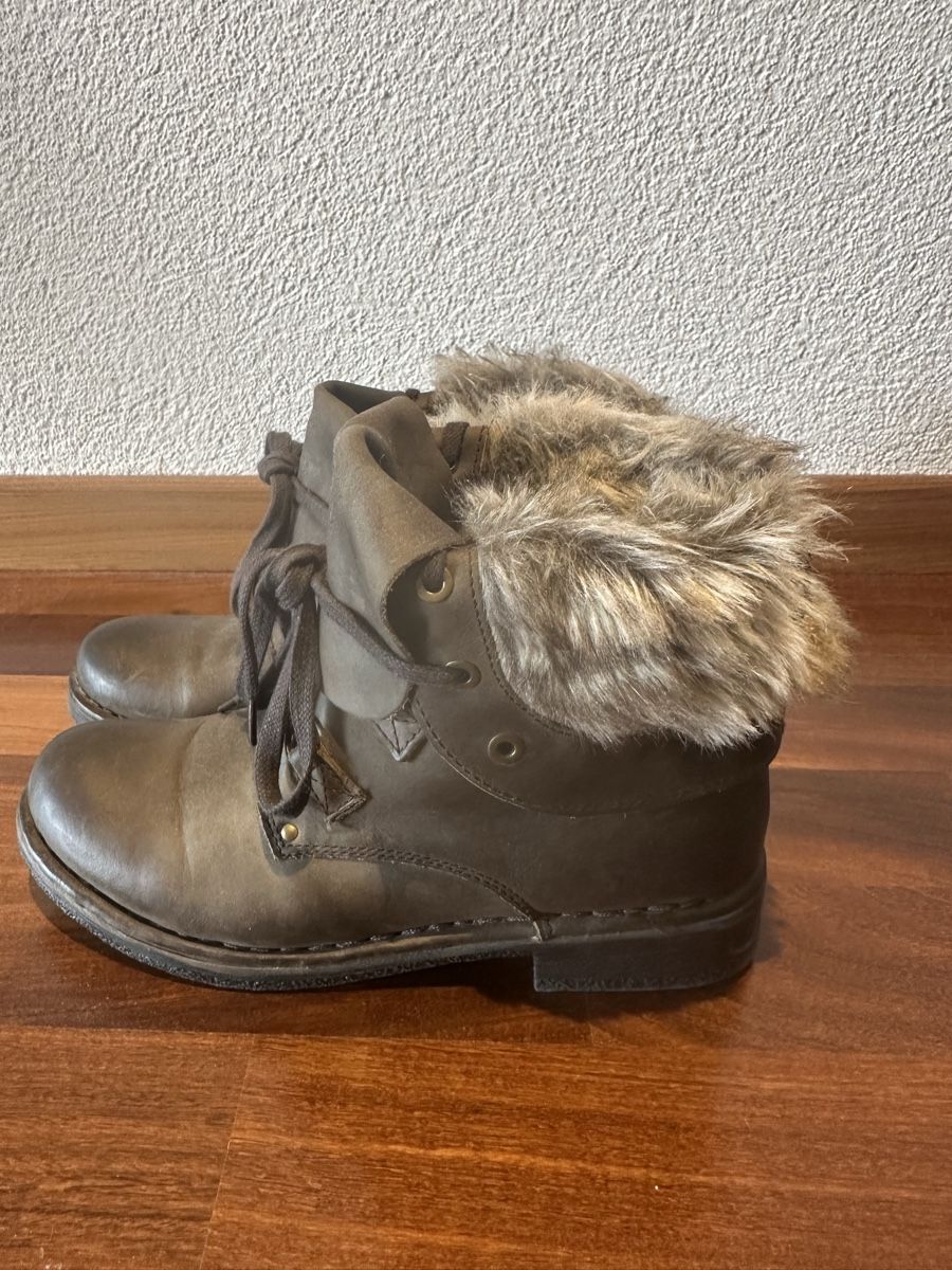 Bugatti Scarpe da donna: Bugatti Winterstiefel Gr. 38 – Usato da Glattpark(Opfikon) venduto da Glatt19 1