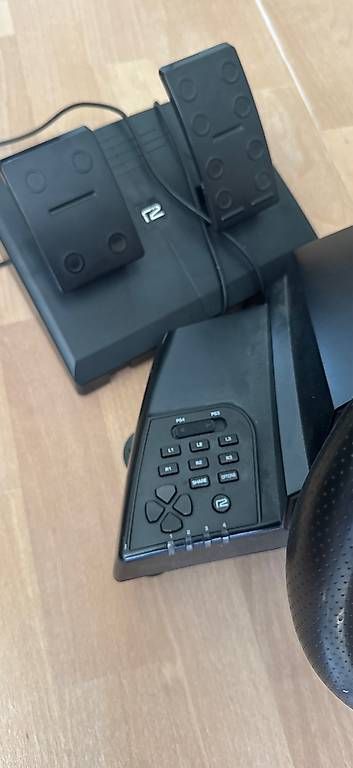 Controller: Ready2Gaming R2 Multi System Racing Wheel Pro – Gebraucht aus Tägerwilen von ho__r7hj 1
