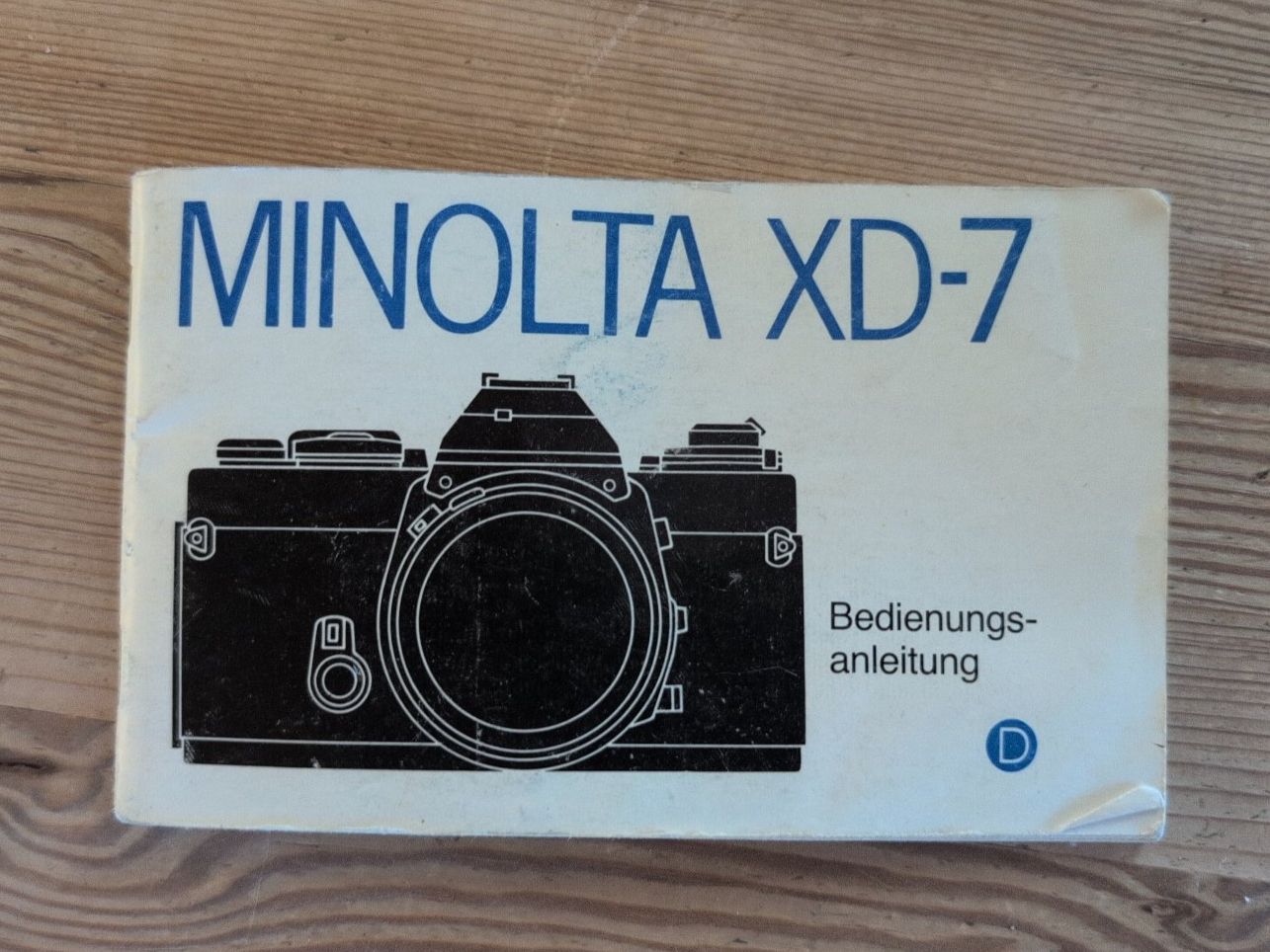 Minolta Kamera: Minolta XD7 Analogkamera mit 2 Objektiven & Blitz – Gebraucht aus Baden von log_mq7q 4