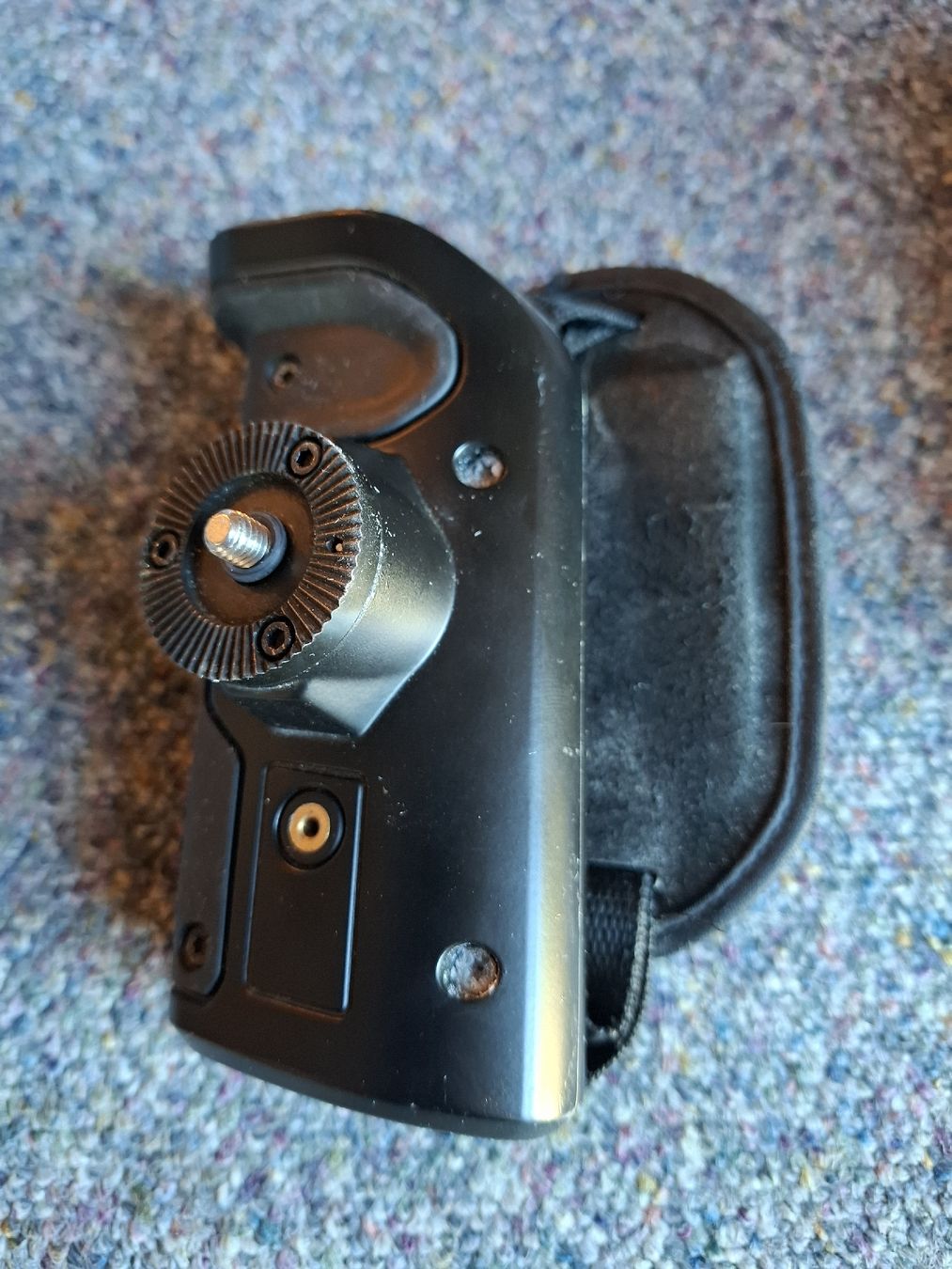 Blackmagic Videocamere: Blackmagic URSA Mini Camera Design Handgrip gebraucht – Usato da Windisch venduto da SamTheCam 2
