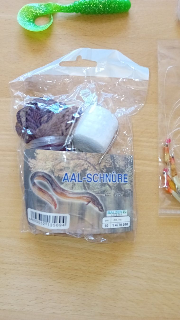 Esche: Anglerzubehör divers mit Ködertasche – Usato da Haslen AI venduto da 1flintstone1 4