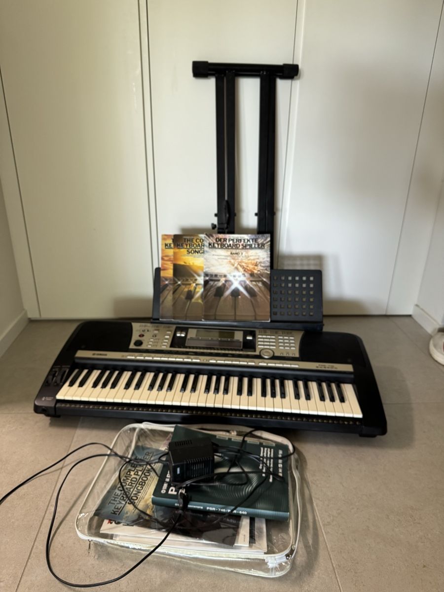 Yamaha Strumenti musicali: Keyboard Yamaha PSR-740 – Usato da Küsnacht ZH venduto da San_b587 2