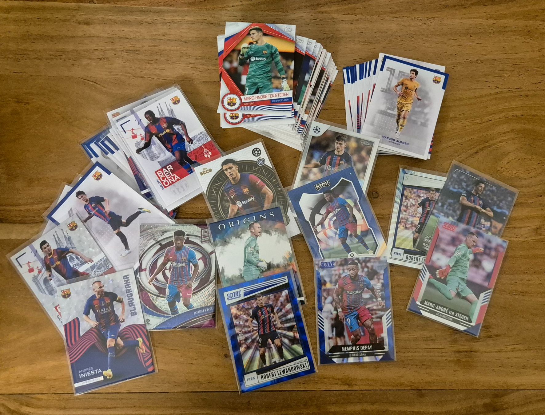 Topps Carte collezionabili: 104 Barcelona Karten - mit Numberd + Inserts Topps & Panini – Nuovo (secondo la descrizione) da Burg AG venduto da Danoe
