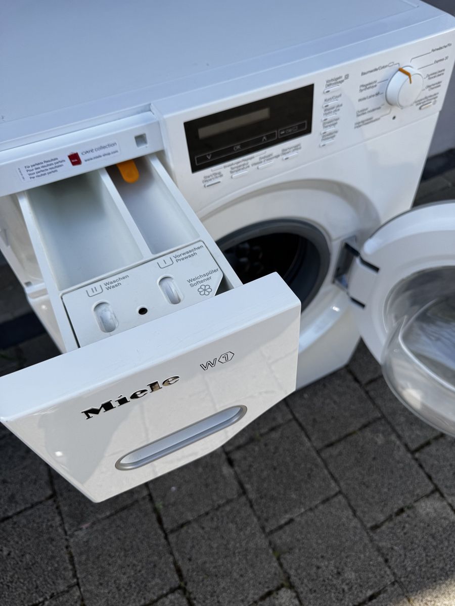 Miele Lavatrici: Miele Waschmaschine W1 – Usato da Arlesheim venduto da VD.HG 2