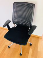 Vitra Designer Bürodrehstuhl Modell Meda 2 Chair Stoff