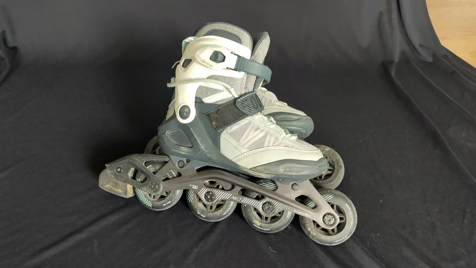 Decathlon Pattini in linea & Pattini a rotelle: Inlineskates Damen/Mädchen Grösse 37 – Usato da Buch am Irchel venduto da 4lmnts 1