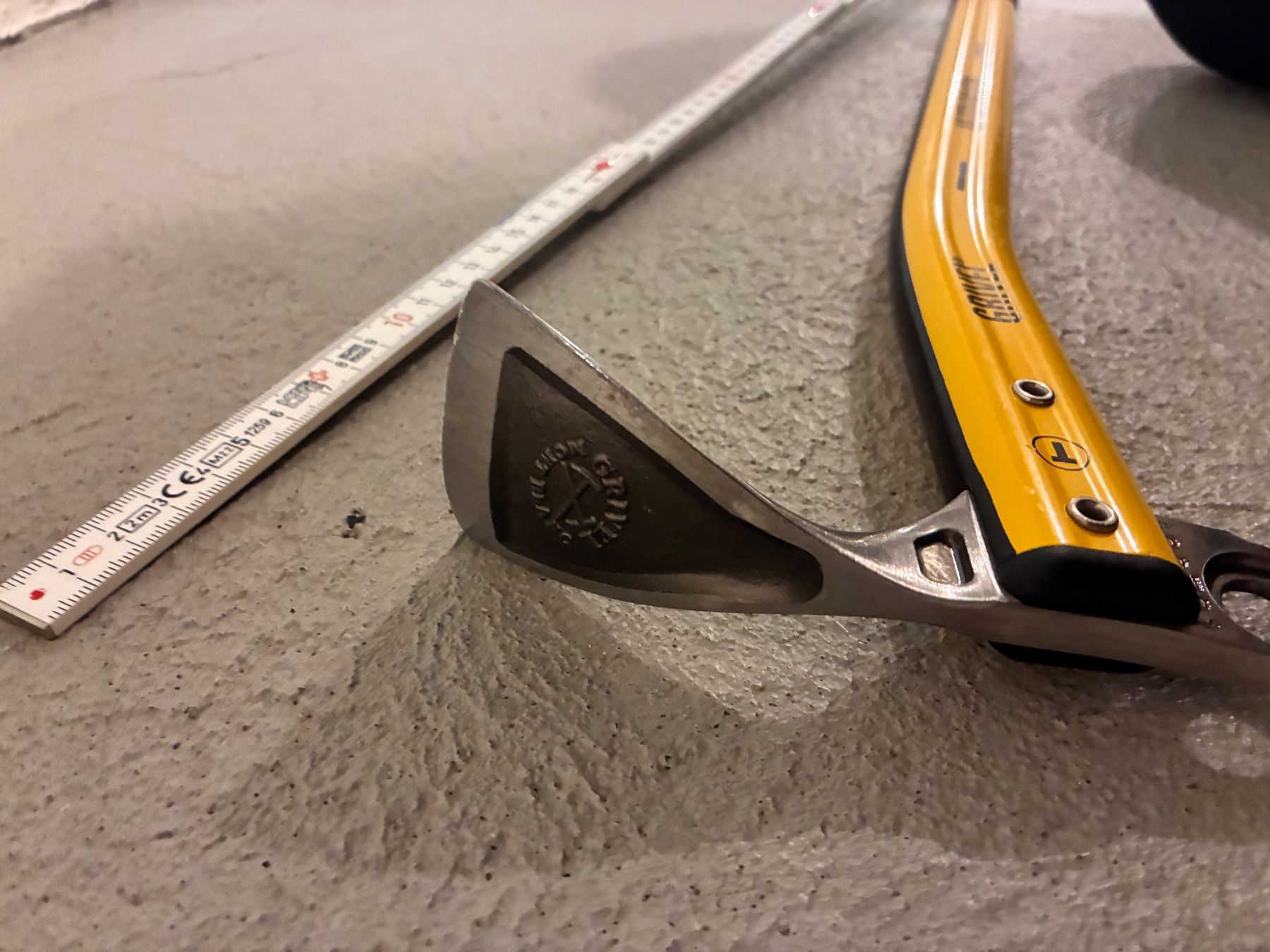 Grivel Kletterausrüstungen: Eispickel Grivel Air Tech Evolution, 57 cm – Gebraucht aus Lachen SZ von Manuela_15 2